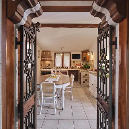Bed & Breakfast Unica Agri-charming House