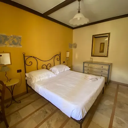 Unica Agri-charming House Bed & Breakfast *